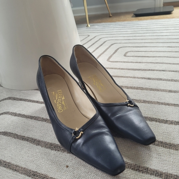 Vintage Salvatore Ferragamo - Picture 3 of 5